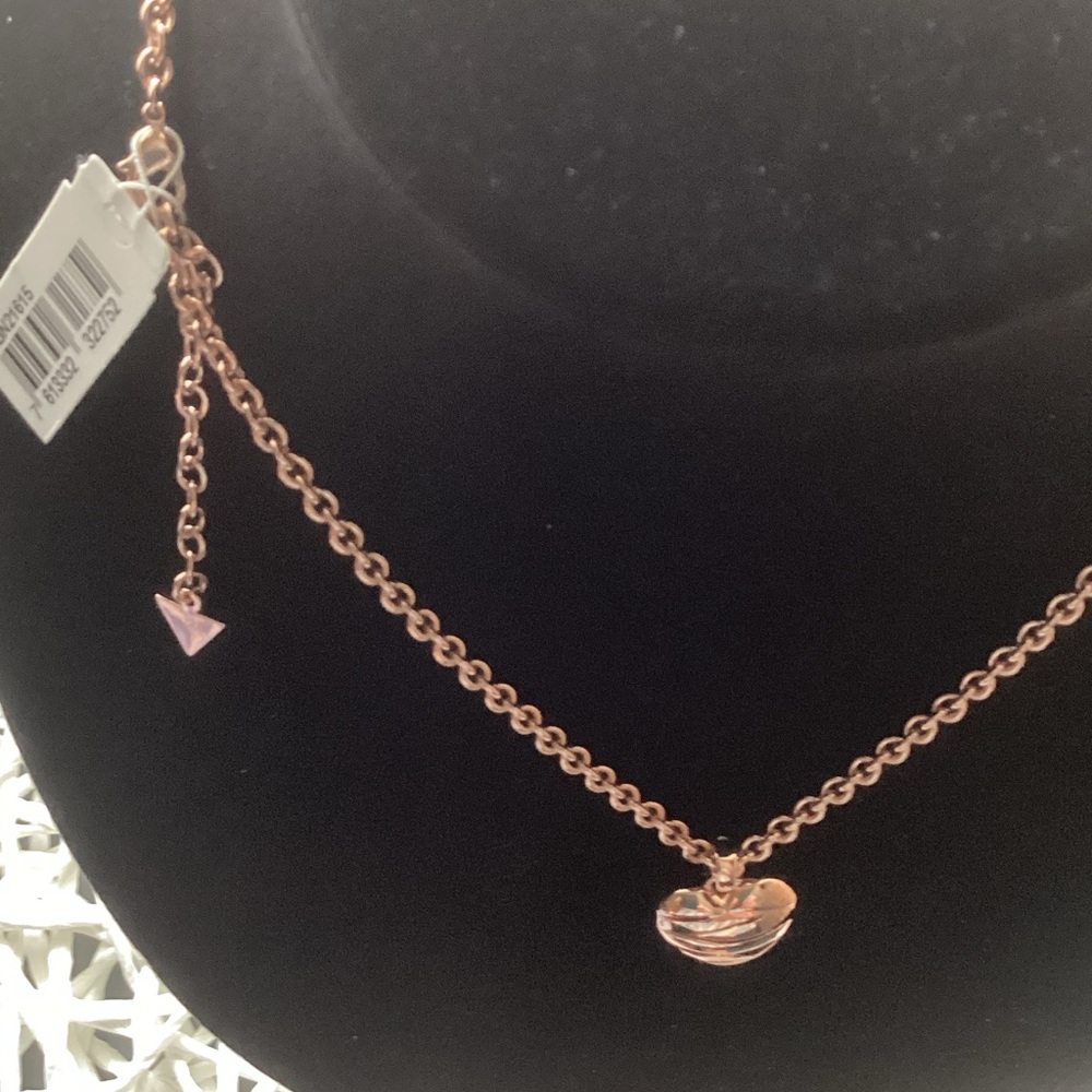 Rose Gold Heart Pendant Necklace - Women's Jewelry - Picture 2 of 5